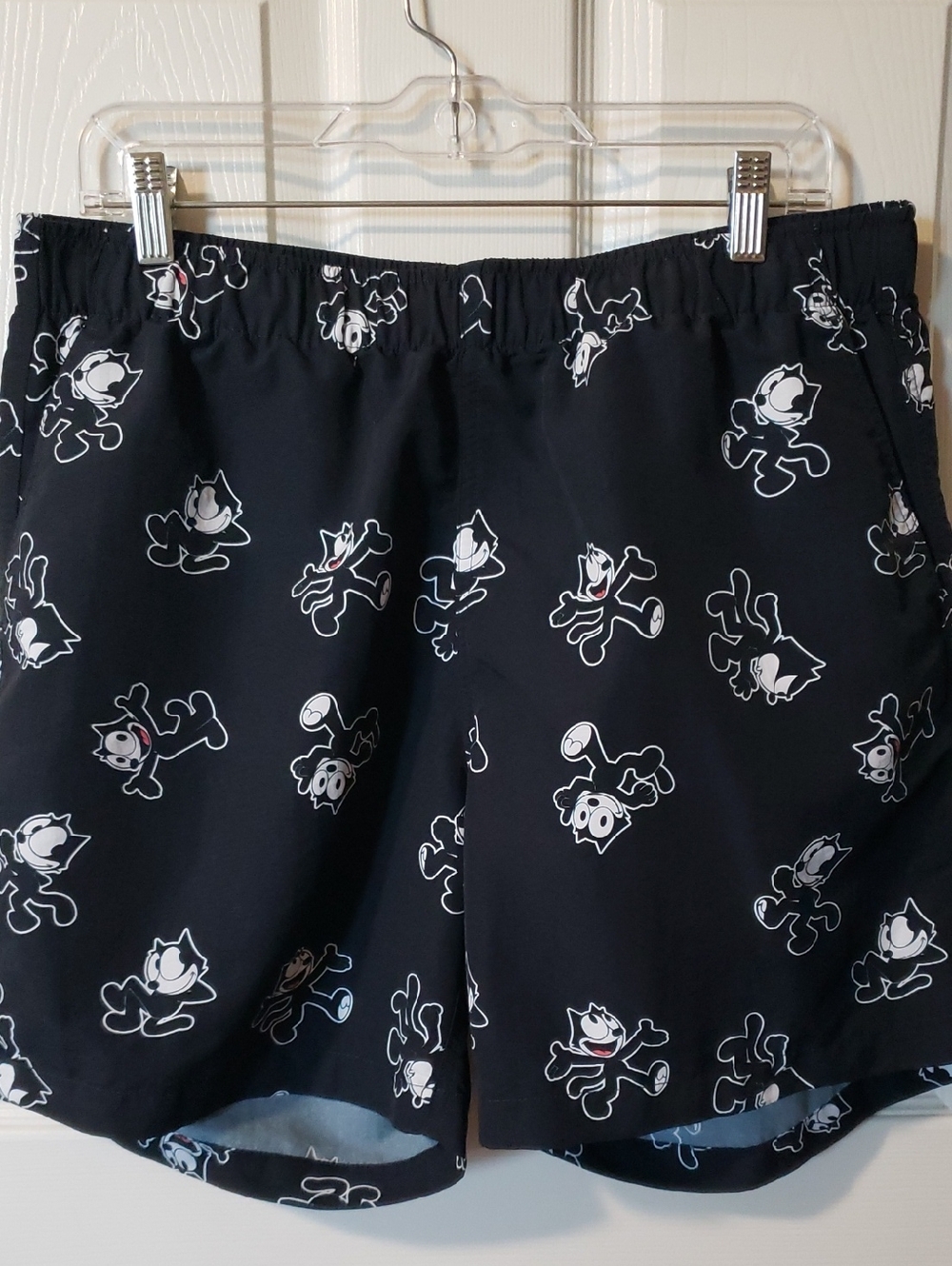 Universal Design Felix The Cat Shorts. Size XL.